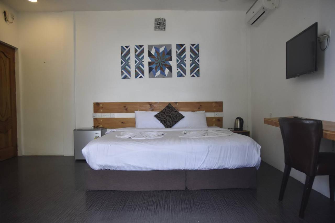 Seven Corals Hotel Maafushi Exterior foto