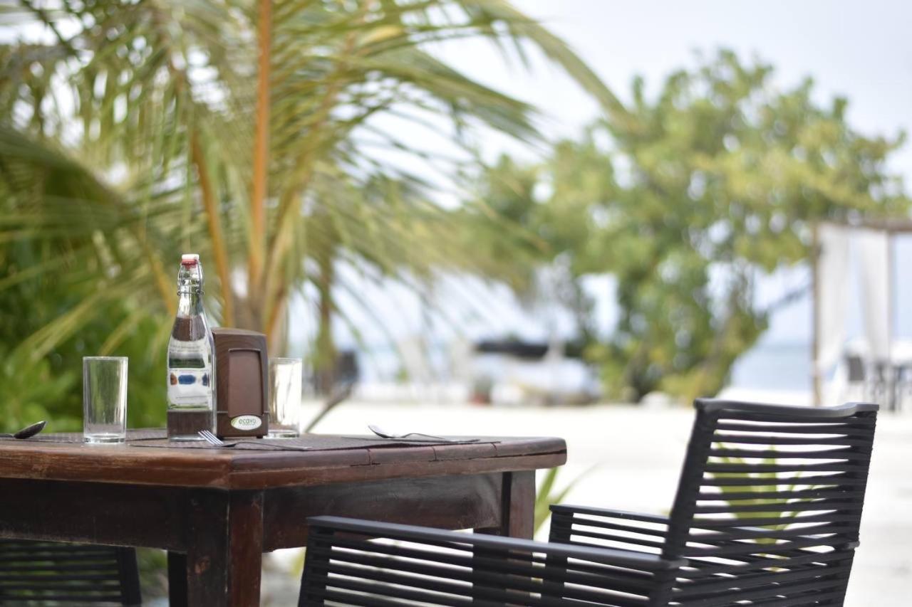 Seven Corals Hotel Maafushi Exterior foto