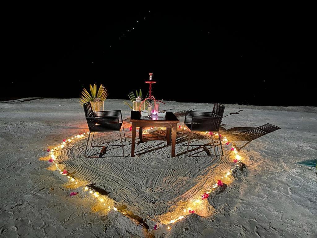 Seven Corals Hotel Maafushi Exterior foto
